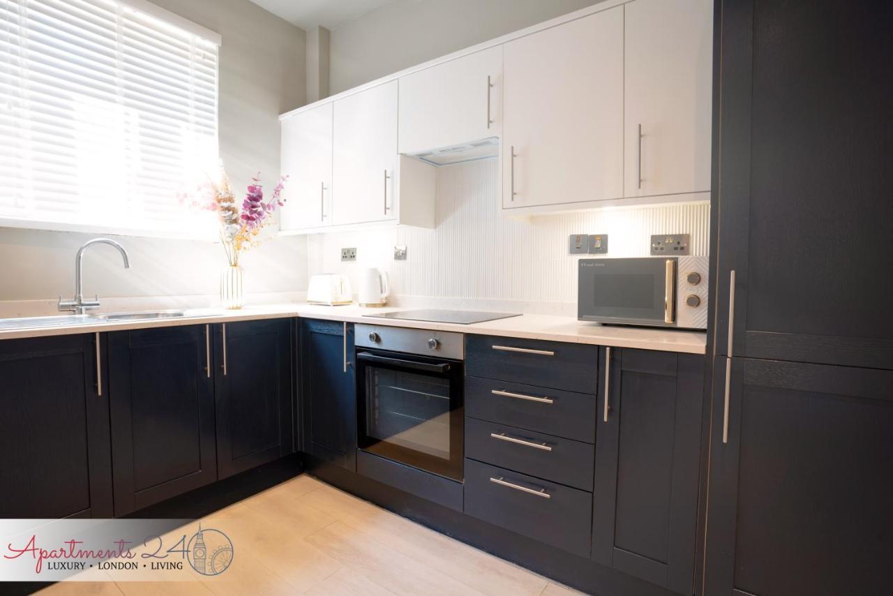 Beautiful Apartment In London ハウンズロー エクステリア 写真