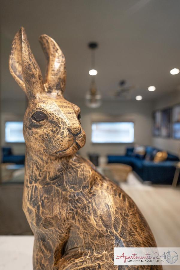 Beautiful Apartment In London ハウンズロー エクステリア 写真