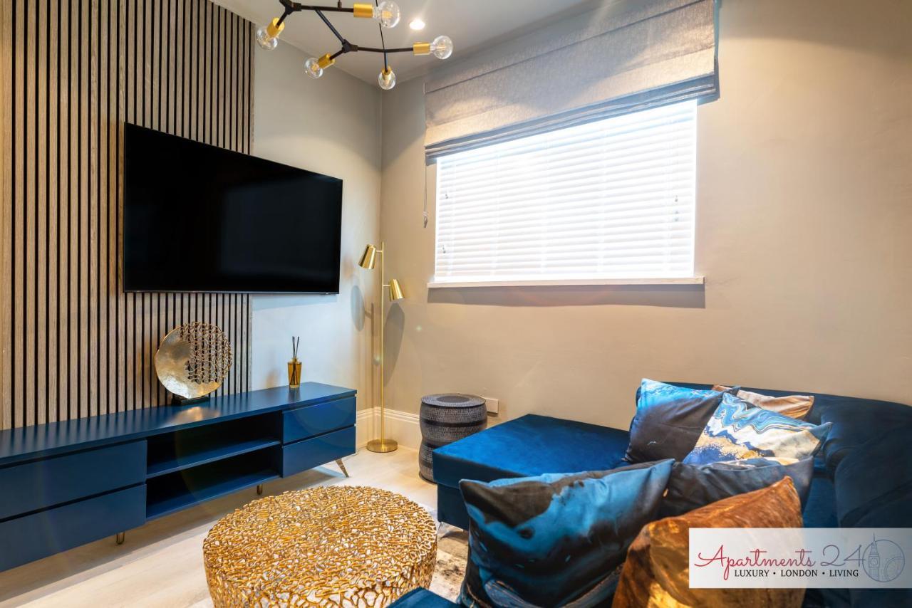 Beautiful Apartment In London ハウンズロー エクステリア 写真